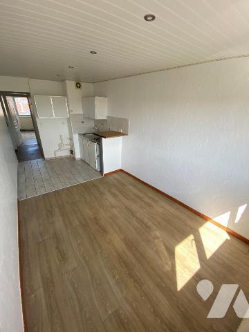 Immeuble de rapport, composé de 16 appartements actuellement loués.