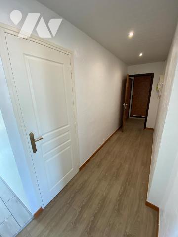 Immeuble de rapport, composé de 16 appartements actuellement loués.