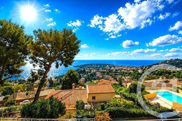 Maison à vendre  5 pièces - 210 m 2   MENTON  - 06