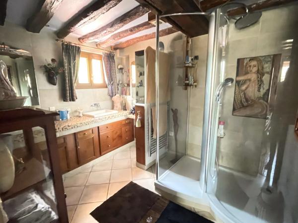 VILLAGE VALLEE D'EURE PROCHE DE PACY SUR EURE