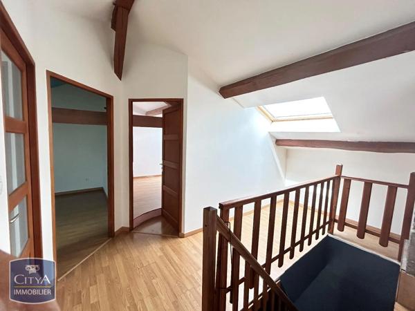 Appartement à louer 4 pièces 77.1m² Firminy (42700)