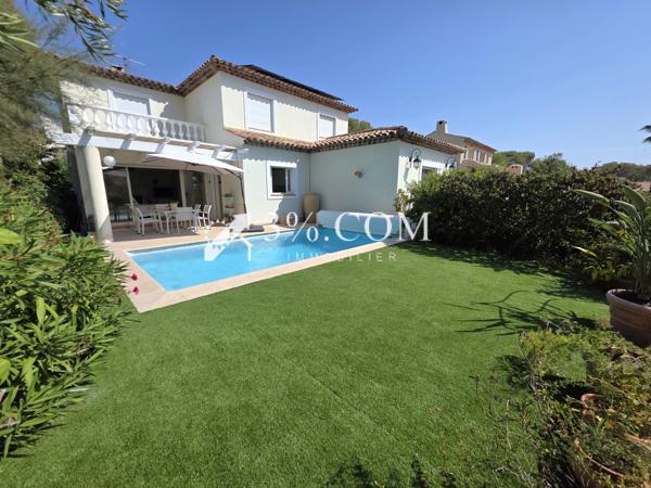 Villa 4 pièce(s) 4 chambre(s) 145 m²