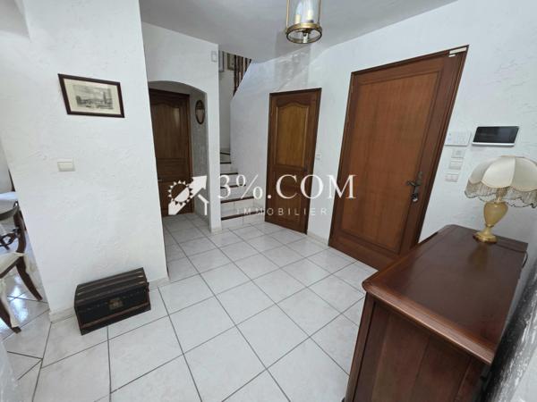Villa 4 pièce(s) 4 chambre(s) 145 m²