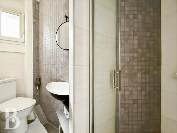 Asnières-sur-Seine (92600) Bel appartement dernier étage et vue très dégagée