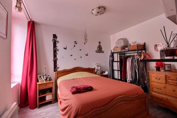 Immeuble 267m² à vendre Angerville 91670 350000€ - Micro.immo