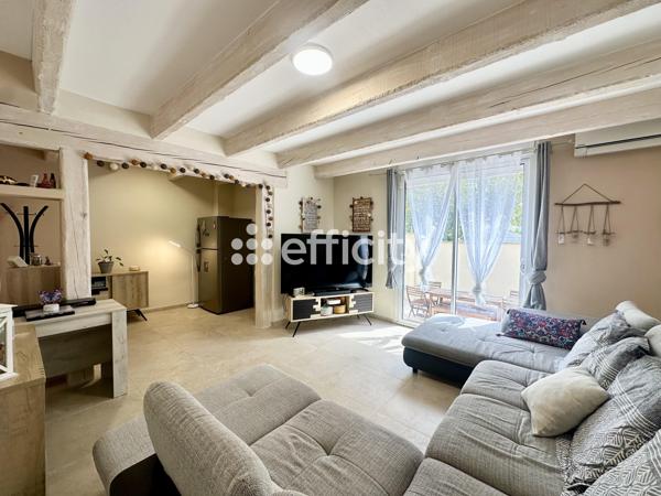 Maison
         5 pièces
        - 136 m² Exclusivité 330 000 € *