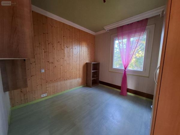 Maison individuelle à vendre à Plouguernével dans les Côtes-d'Armor (22110), ref : 22075/MA01652