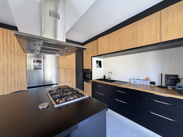 Propriété de standing 278 m² avec jardin Villenave d'Ornon, 8 pl