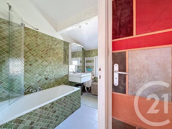 Maison à vendre  9 pièces - 256,46 m2 CHATEAURENARD - 13