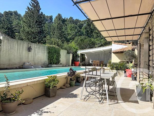 Maison à vendre  9 pièces - 256,46 m2 CHATEAURENARD - 13