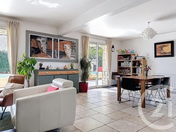 Maison à vendre  9 pièces - 256,46 m2 CHATEAURENARD - 13