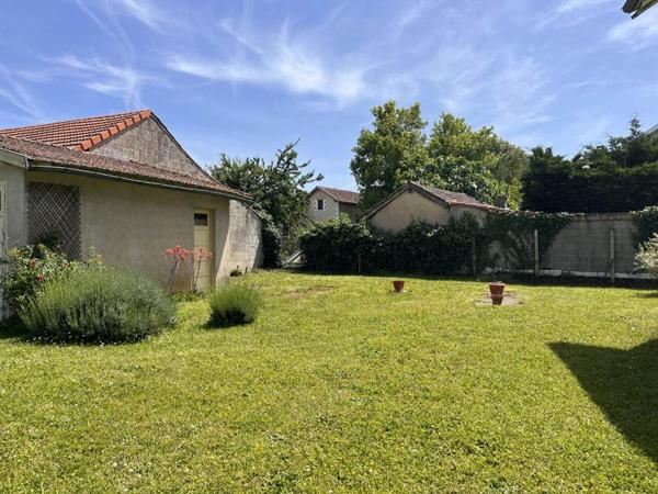 Maison à vendre 135 000 € Mussidan 5 p 110 m² DPE D