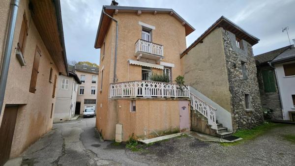 Maison de Village 3P 45 m² à VALGELON-LA ROCHETTE (73110)
