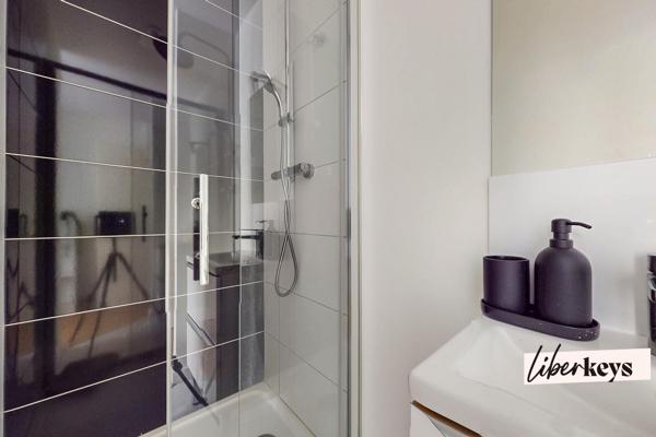 A VENDRE T3 DE 48 M2 - 2 Avenue De Chevêne 74000 ANNECY. - 