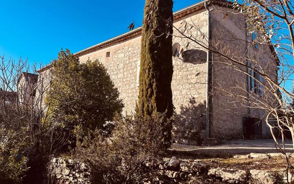 Maison à vendre    5 pièces •  Ruoms