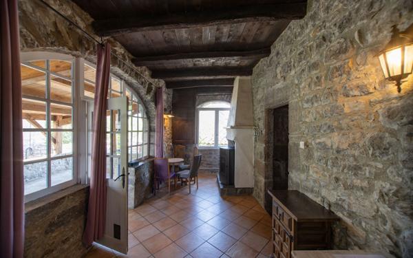 Maison à vendre    5 pièces •  Ruoms