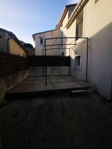 Maison à louer  3 pièces • 68 m2 Tavel