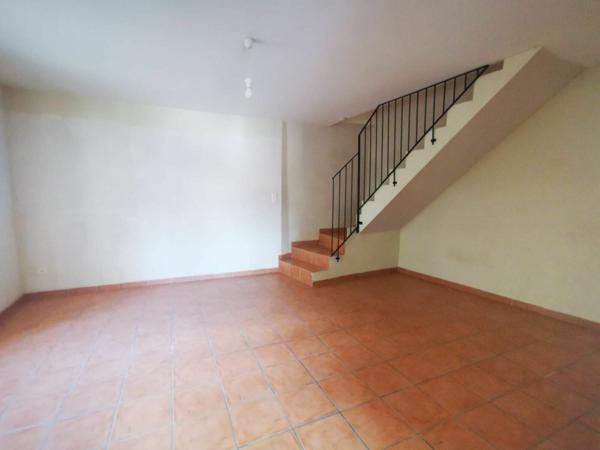 Maison à louer  3 pièces • 68 m2 Tavel