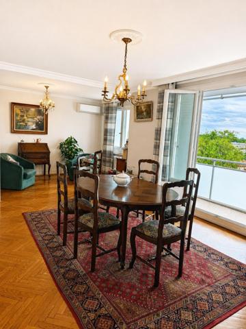 VENISSIEUX PARILLY - APPARTEMENT de 95 M2 TRAVERSANT