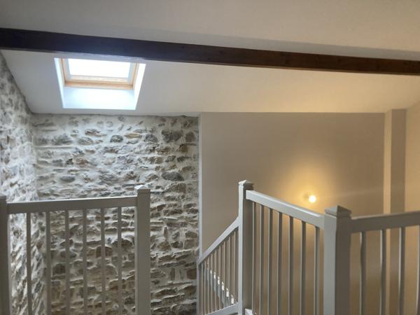 LAGNIEU - Maison de ville (sans extérieur) de 79,33 m² en plein centre ville Lagnieu (01150)