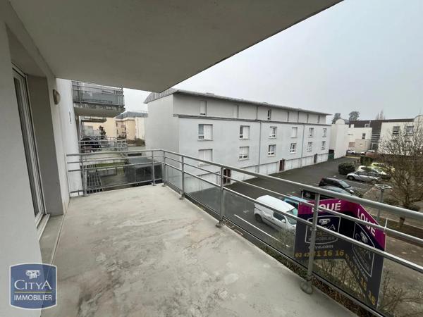 Appartement à louer 3 pièces 62.52m² Saint-Pierre-des-Corps (37700)
