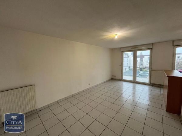 Appartement à louer 3 pièces 62.52m² Saint-Pierre-des-Corps (37700)