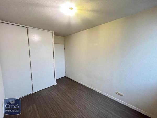 Appartement à louer 3 pièces 62.52m² Saint-Pierre-des-Corps (37700)