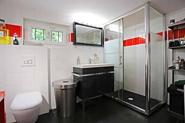 Maison Nanterre €949 000 ** - Référence 15383