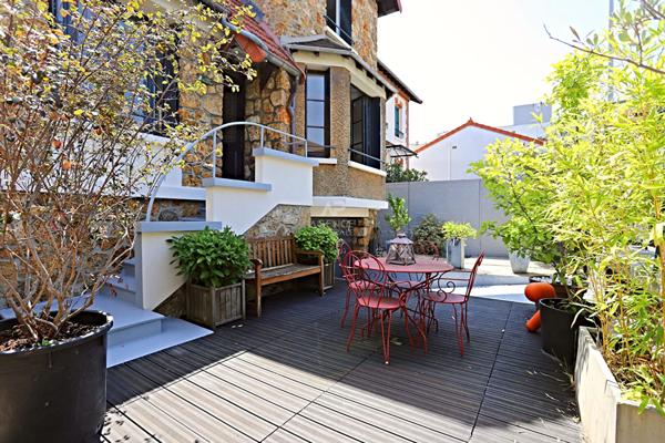Maison Nanterre €949 000 ** - Référence 15383