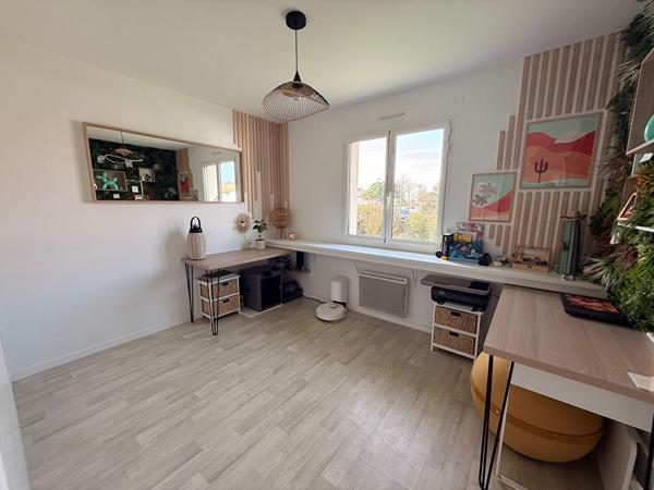 Maison meublée 4 pièce(s) 80 m2 A LOUER A L ANNEE A PARTIR DE OCTOBRE