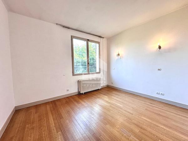 Maison Nemours 4 pièce(s) 202 m2