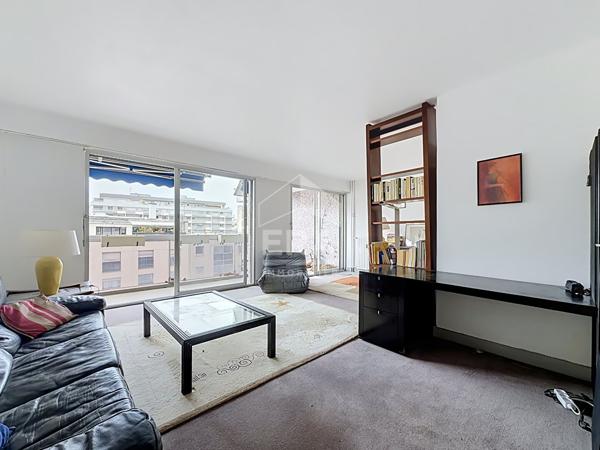 Paris 15 Georges Brassen Appartement 3 pièces 61 m2 avec balcon et box