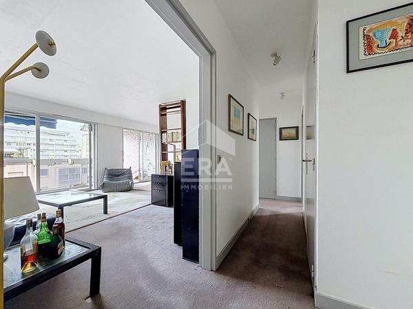 Paris 15 Georges Brassen Appartement 3 pièces 61 m2 avec balcon et box