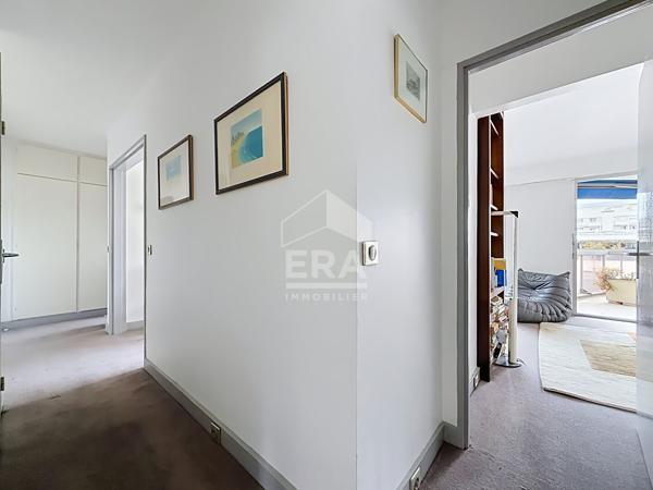 Paris 15 Georges Brassen Appartement 3 pièces 61 m2 avec balcon et box