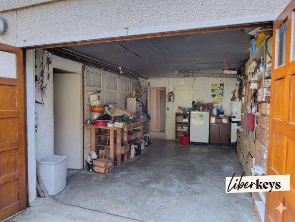 TOURNUS 71700 - MAISON 2 NIVEAUX - 69 M² PAR NIVEAU - GARAGE - TERRAIN ARBORÉ 1070 M²