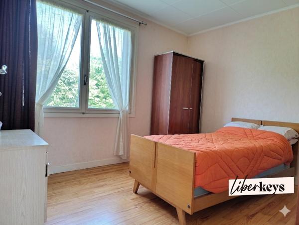 TOURNUS 71700 - MAISON 2 NIVEAUX - 69 M² PAR NIVEAU - GARAGE - TERRAIN ARBORÉ 1070 M²