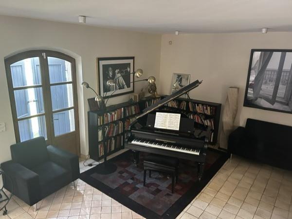 Maison de 528 m² meublée St Marcel Les Sauzet
