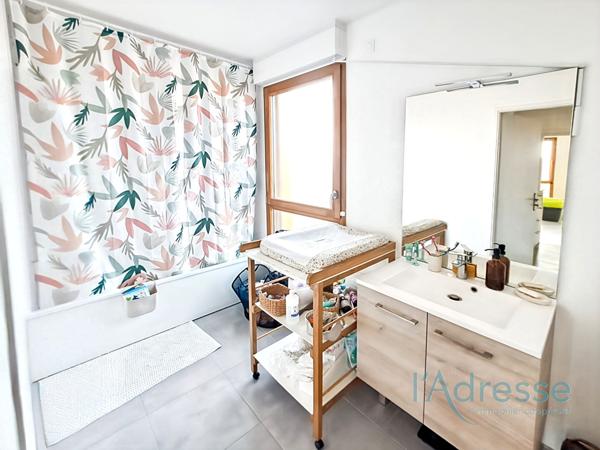 Appartement 2024 de 80 m², 3 chambres dans la résidence neuve "Recto Verso" à Arpajon