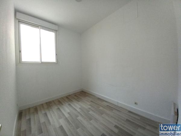 Appartement
                                                                                                                                                                                                                                                                                                                        5 pièce(s)                                                                                                                                                                                                          4 chambre(s)                                                                                                                                                                                                          98.5  m²