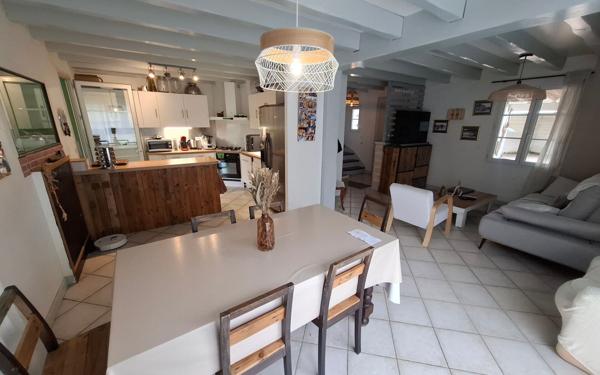 Maison à vendre    6 pièces • 131,05 m2 Mouguerre