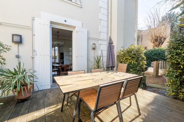 Jolie maison rénovée avec goût, très au calme, à 9 min du RER A