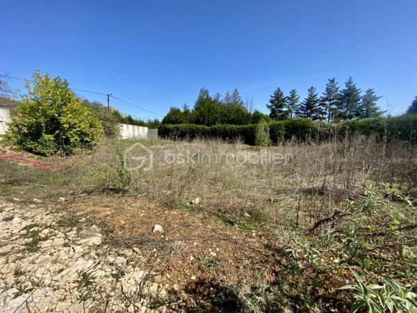 Terrain de 758 m²