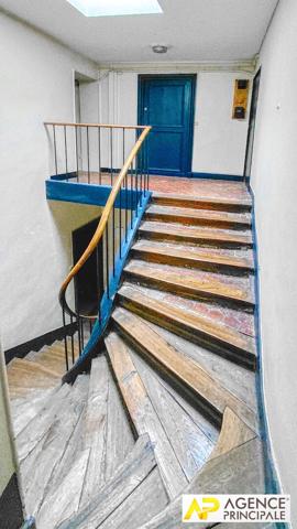Versailles Saint-Louis Appartement 3 pièces 46 m² situé au 3ème et dernier étage 335 000 € **  - Référence  28500