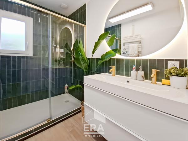 Maison indépendante au calme espaces verts piscine