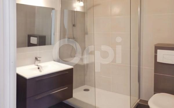Appartement à louer    1 pièce •  Othis