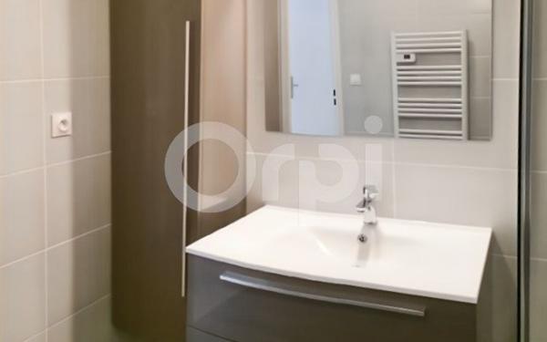 Appartement à louer    1 pièce •  Othis