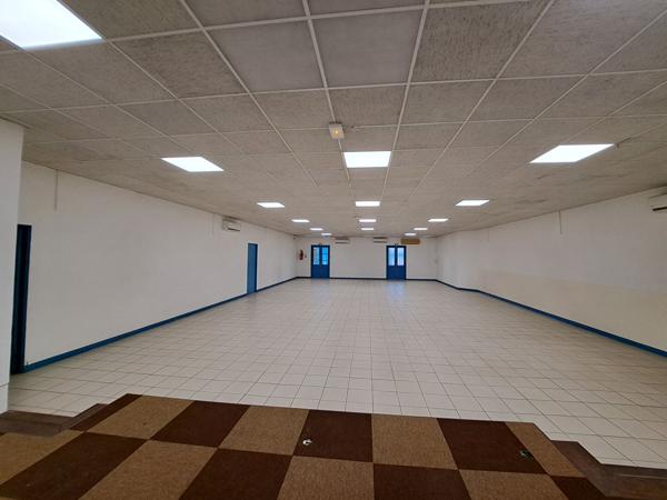 Achat local commercial près de CAYENNE - 4 pièce(s) - 358 m² - 397 500 €