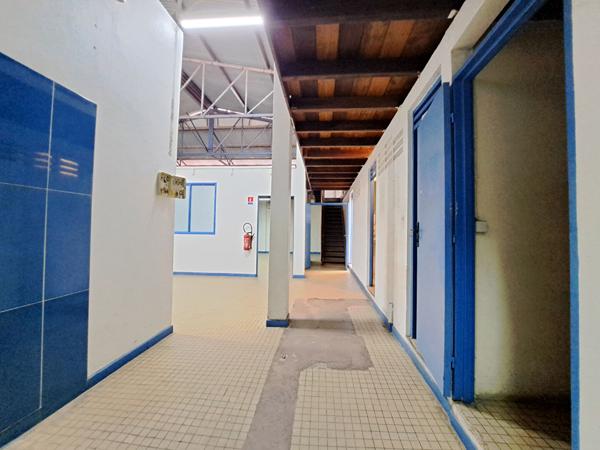 Achat local commercial près de CAYENNE - 4 pièce(s) - 358 m² - 397 500 €