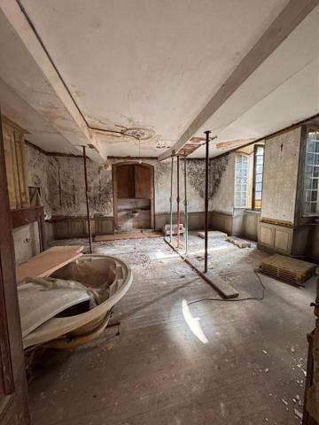 Maison 10 pièces de 300m2 à Barran proposé par Croix du sud immobilier - TMAI245881977