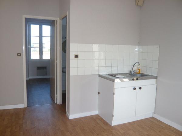 LAVAL, appartement T1bis